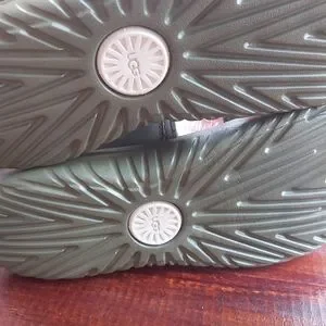 UGG | Shoes | Ugg Mens Union Strap Sandal New Size 9 | Poshmark display picture 1
